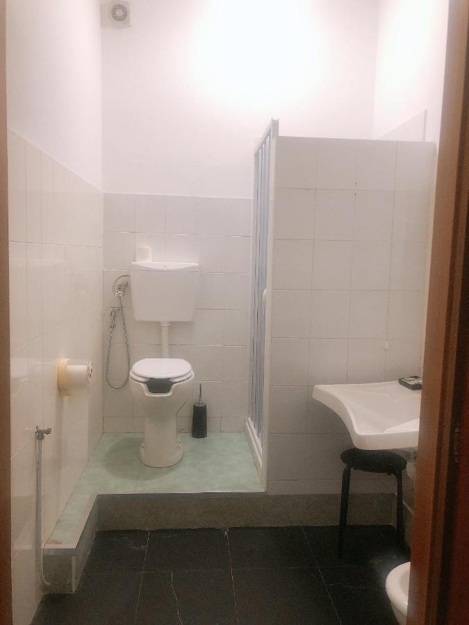 New Family Inn เปโร ภายนอก รูปภาพ