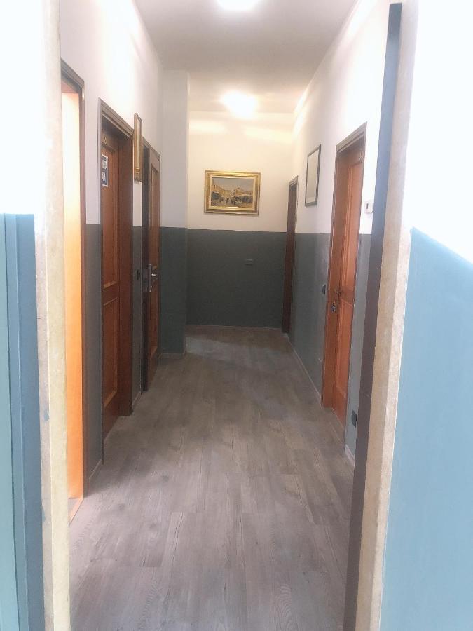 New Family Inn เปโร ภายนอก รูปภาพ