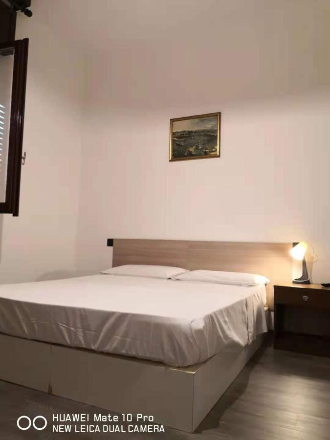 New Family Inn เปโร ภายนอก รูปภาพ