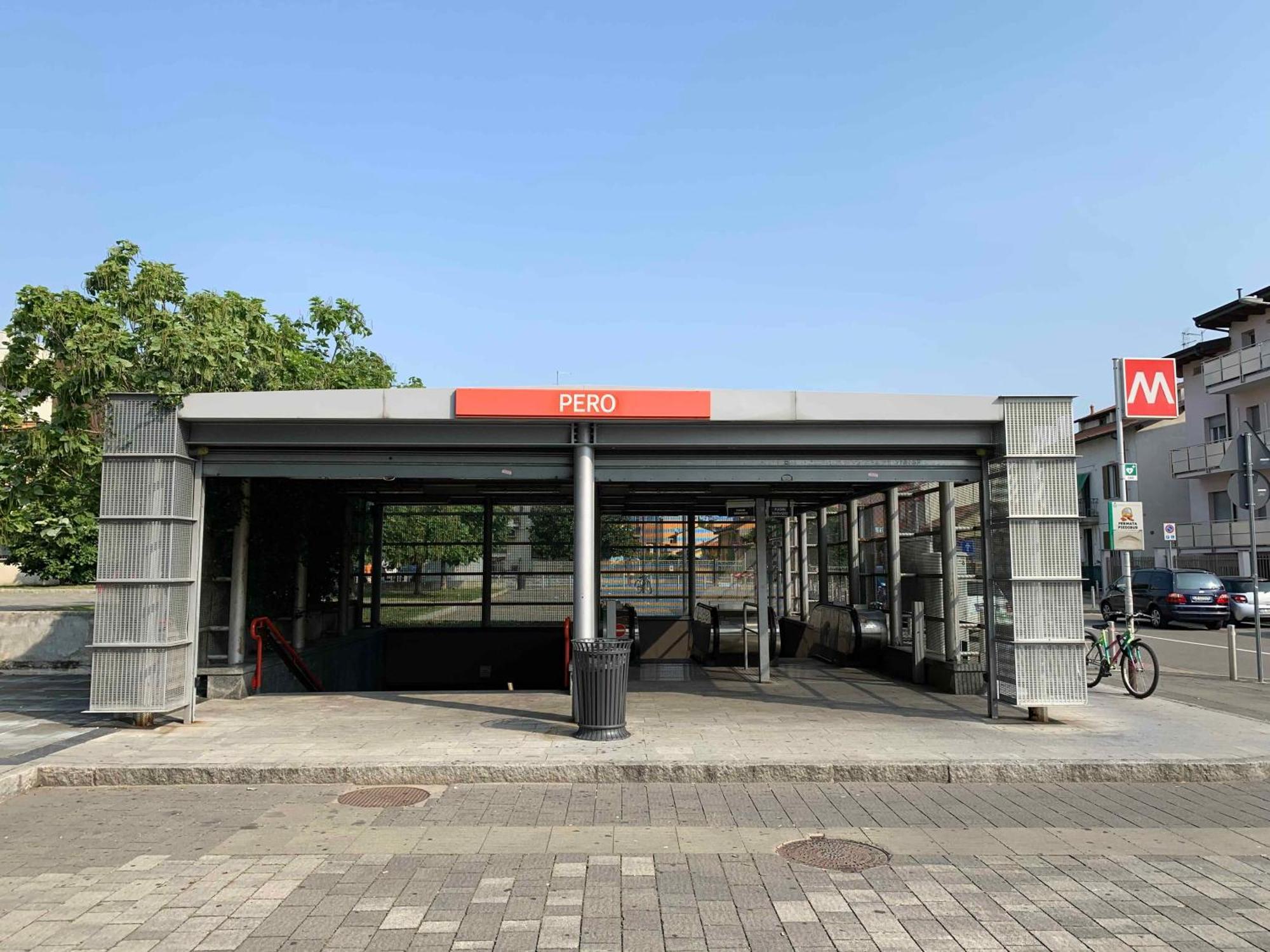 New Family Inn เปโร ภายนอก รูปภาพ